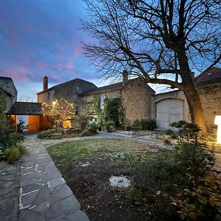 La Cour Carree Hotel Perrier Exterior foto