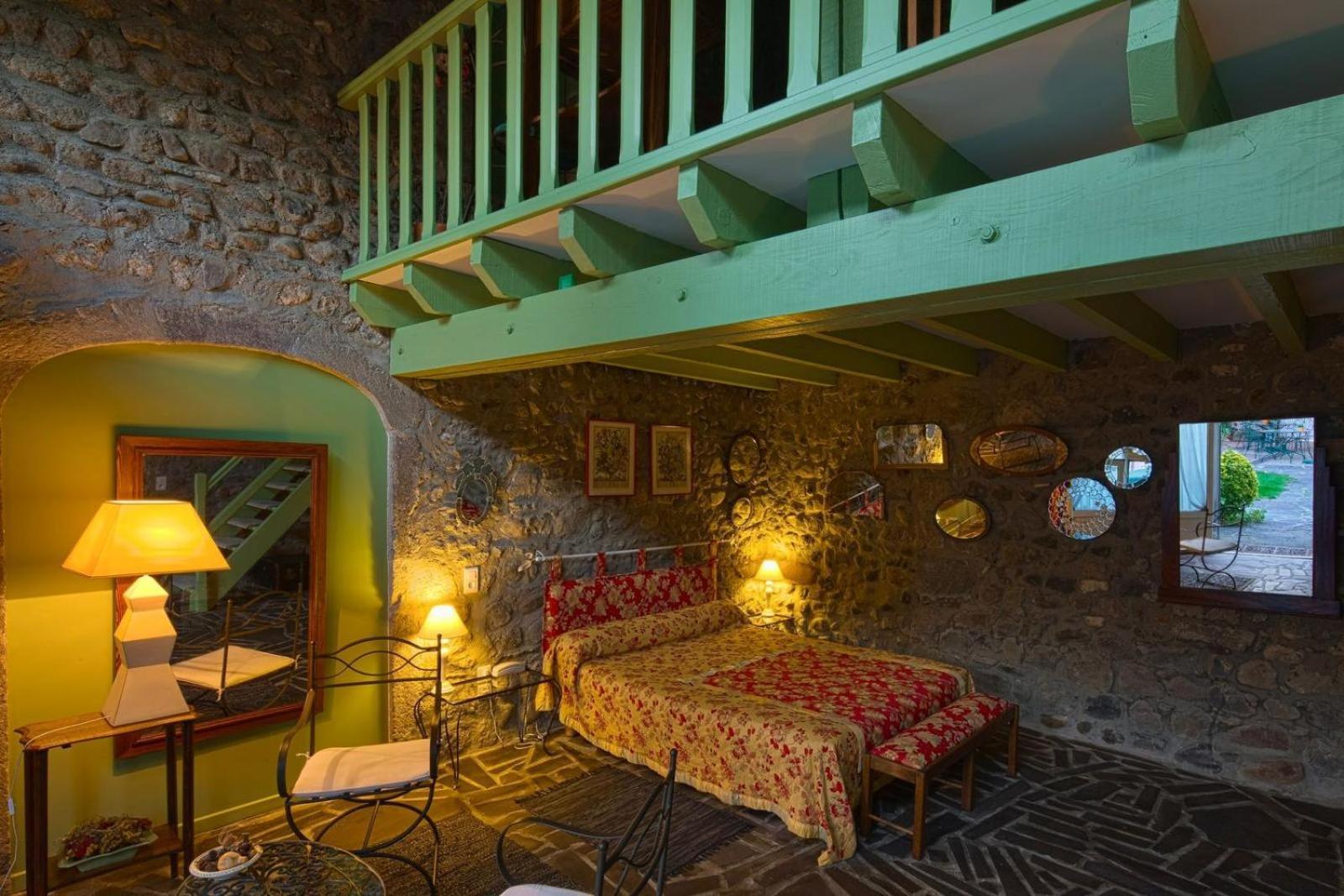 La Cour Carree Hotel Perrier Exterior foto